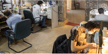 Twinz Eyewear making Gyumri, Armenia